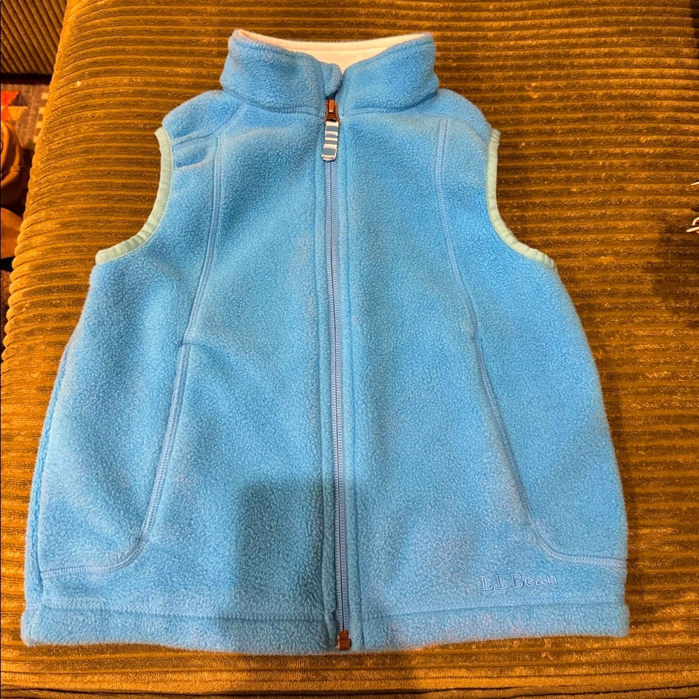 Beautiful and soft LL Bean fleece vest
